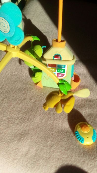 Musical Chicco com multysons e comando vendo ou troco64740526530563124