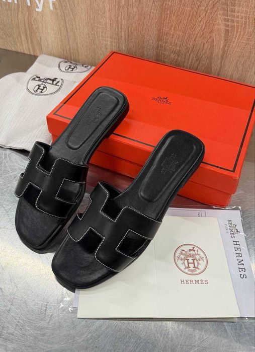 шльопанці hermes