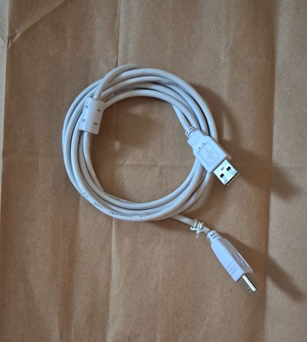 Сетевой шнур. USB шнур.