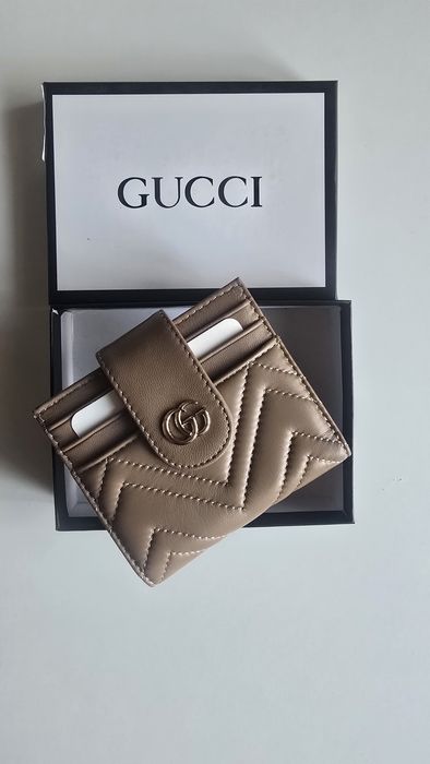 Mały portfel w pudełku skóra naturalna