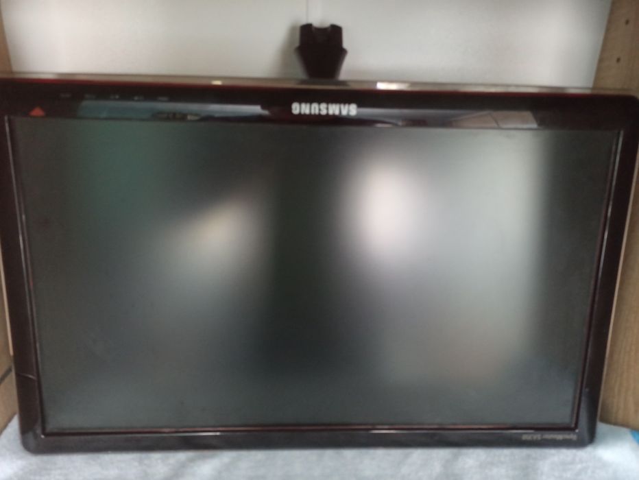 Samsung SyncMaster LS22A350 - ładna matryca, nie włącza sie
