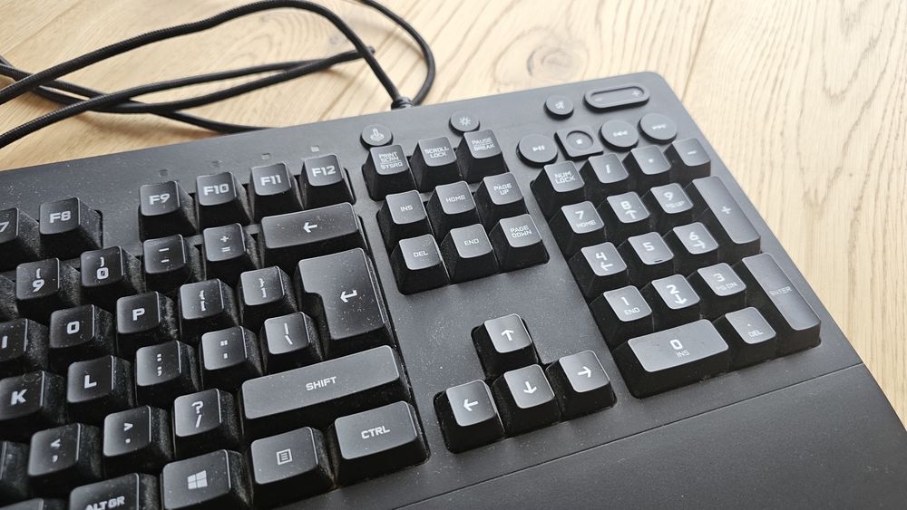 Klawiatura przewodowa Logitech G213