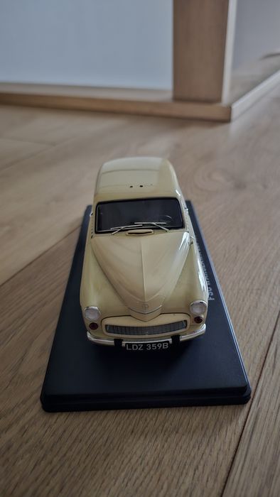 FSO Warszawa 223 TAXI rok 1964 1:24 Hachette model nr 71 Samochody PRL