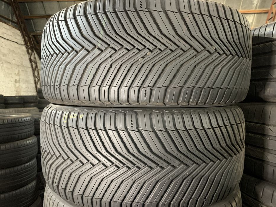 шини б/у  255/40 R20 Michelin Cross Climate 2
