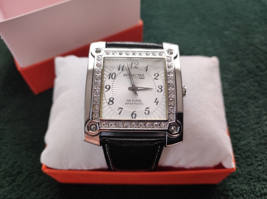 NOWY Zegarek damski Q&Q Attractive