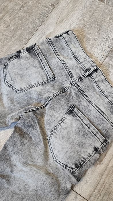 Jeansy cropp meskie