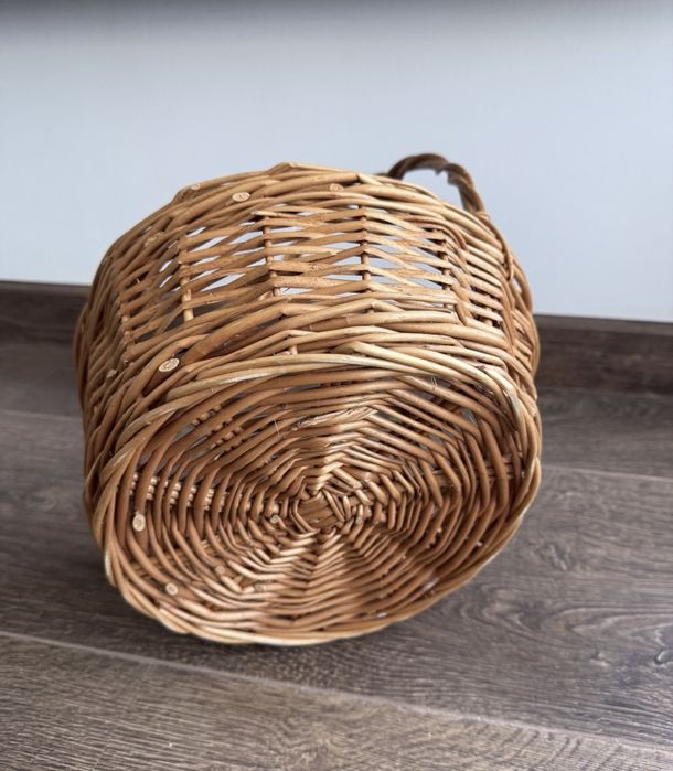 Koszyk wiklinowy