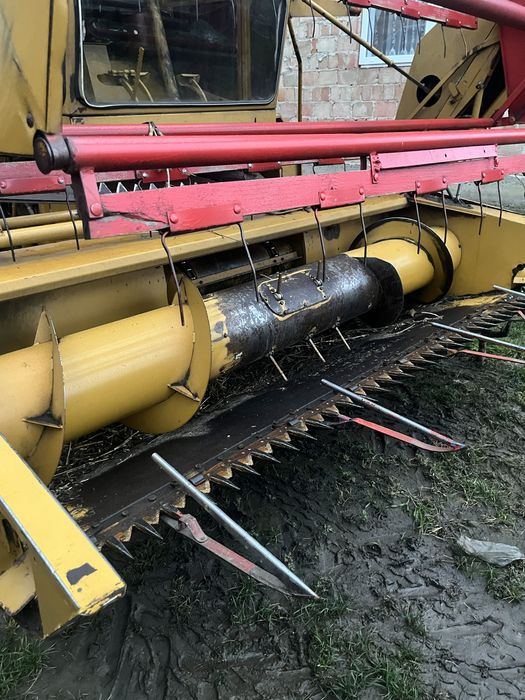 Зерновий комбайн Sampo 500