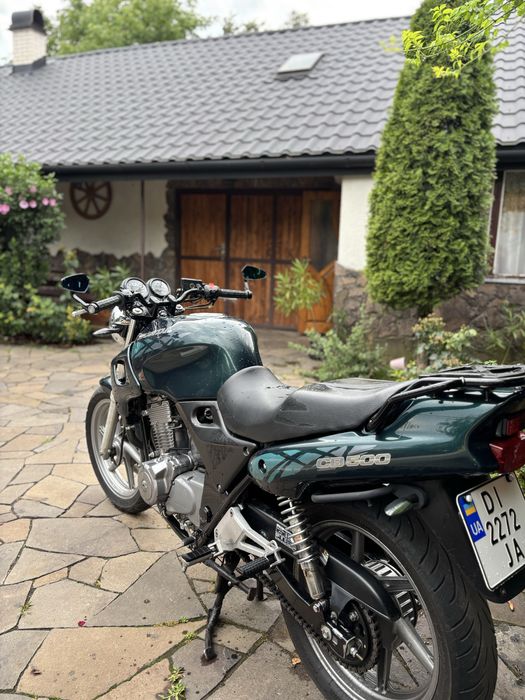 Продам мотоцикл CB500