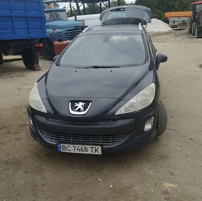 Peugeot 308 1.6 автомат 2009