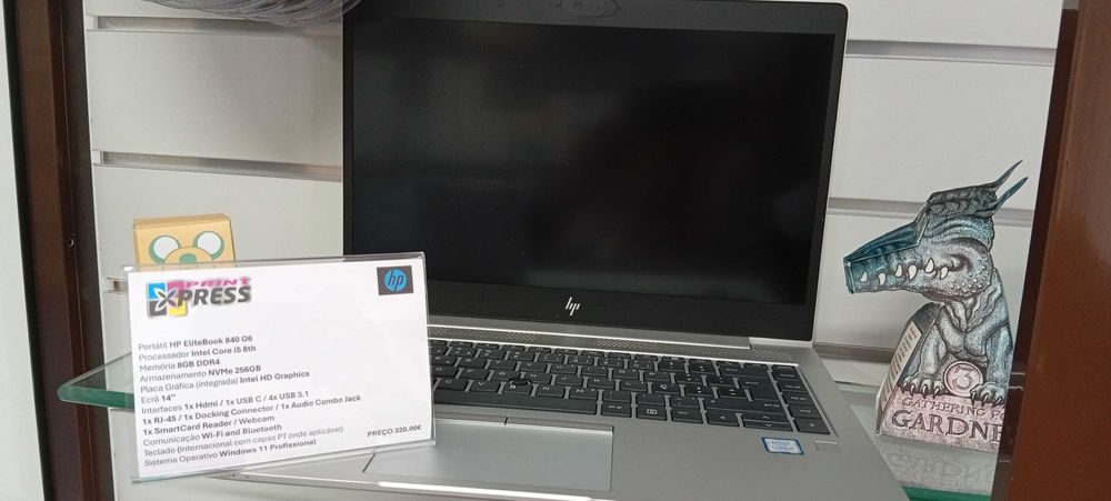 Vendo Portátil muito BOM como novo