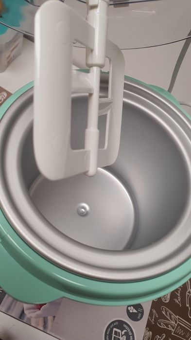 Domowa maszynka do lodów i sorbetów SilverCrest