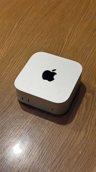 Mac mini M4 (16/256GB) — Стан нового / Ідеал / Повний комплект