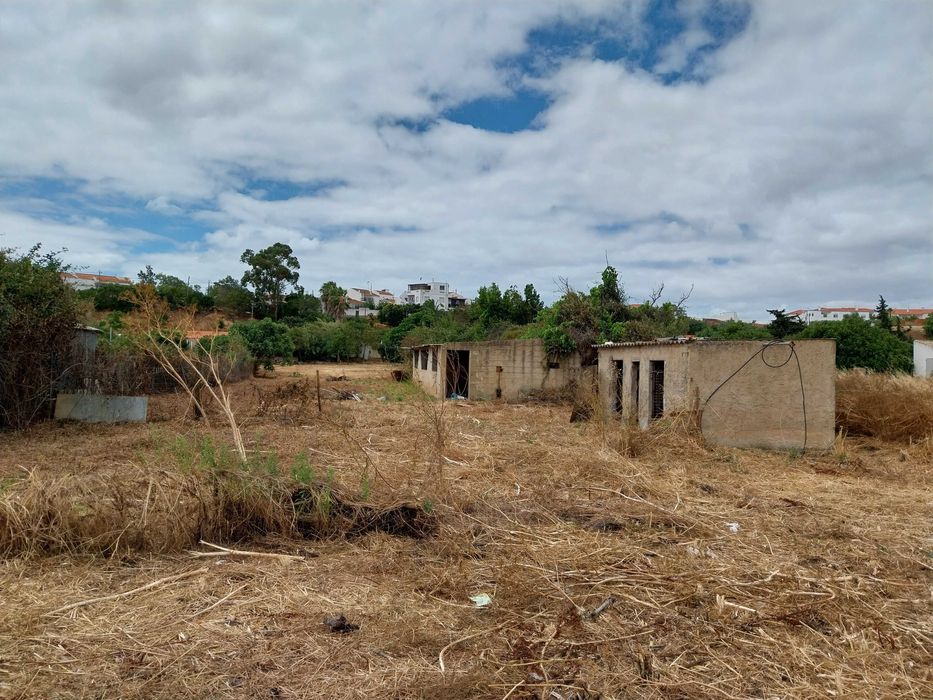 Odiaxere,Quinta 4440 m2 ,casa, horta, estábulos,300m lojas e Cafe