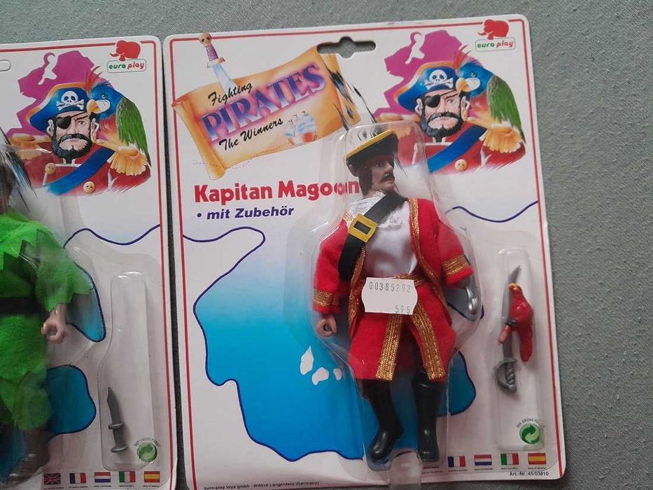 Figurki Piraci KO bootleg