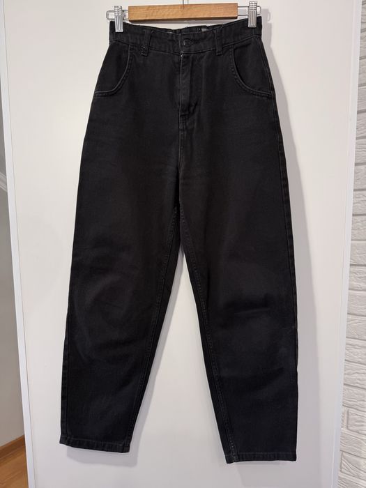 Джнси чорні mom fit