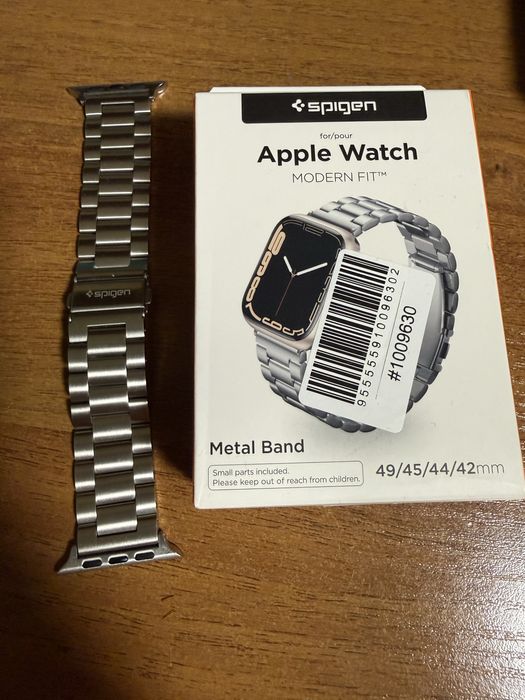 Продам ремінець на Apple Watch Spigen