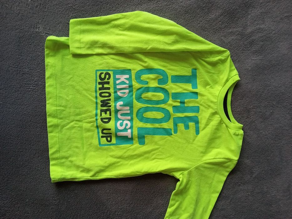 Koszulka z długim rękawem, r. 104.