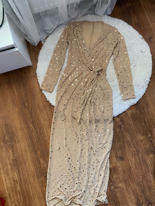 Elegancka sukienka Asos
