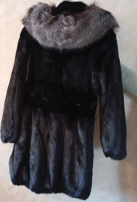 Продам норковую шубу