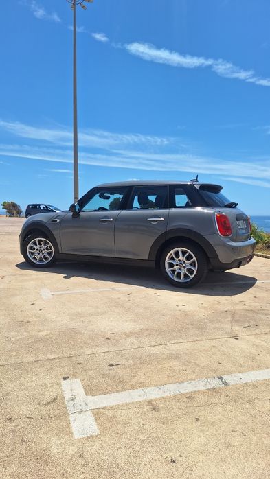 Mini Cooper One D510232266445967361