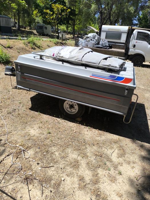 Auto tenda usada