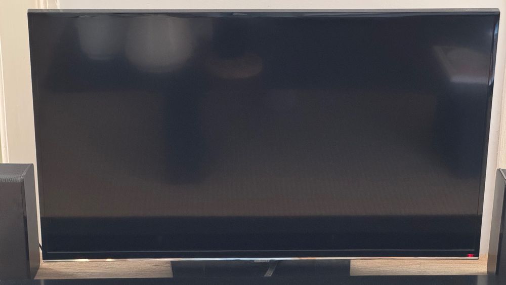 Televisão Samsung 32" Full HD Smart TV Wi-Fi Black