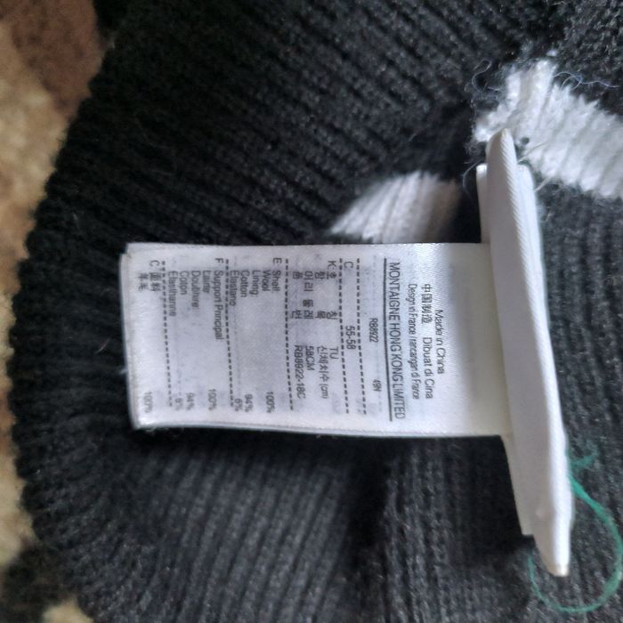 Шапка lacoste черная