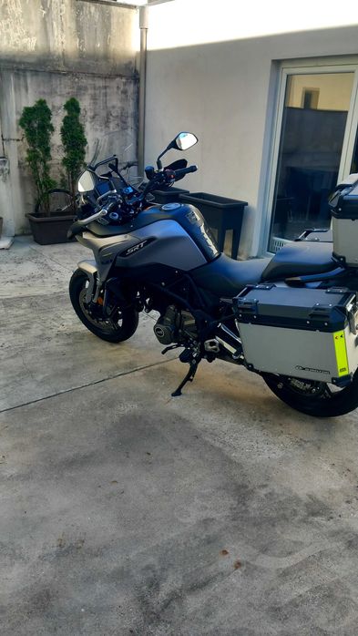 SRT 700 Como Nova