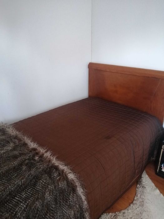 Cama Solteiro, ofereço colcha zara home