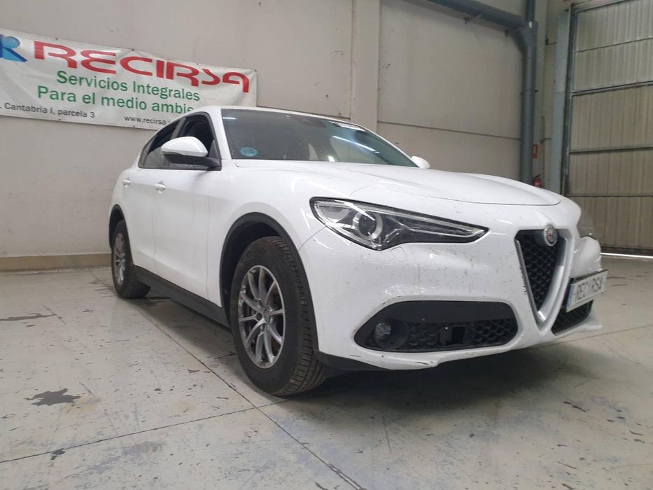 Câmera De Visualização Frontal Alfa Romeo Stelvio 630