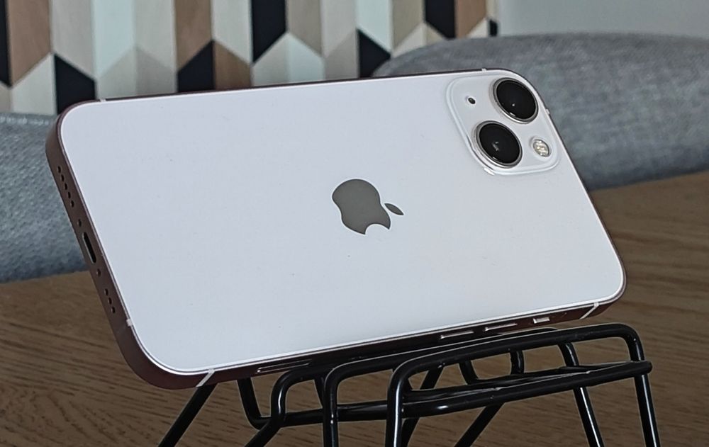 iPhone 13 Pudrowy róż - Komplet