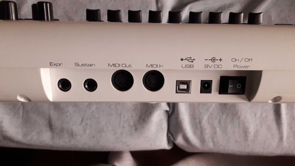 MAudio Axiom Pro 49 Midi Keyboard