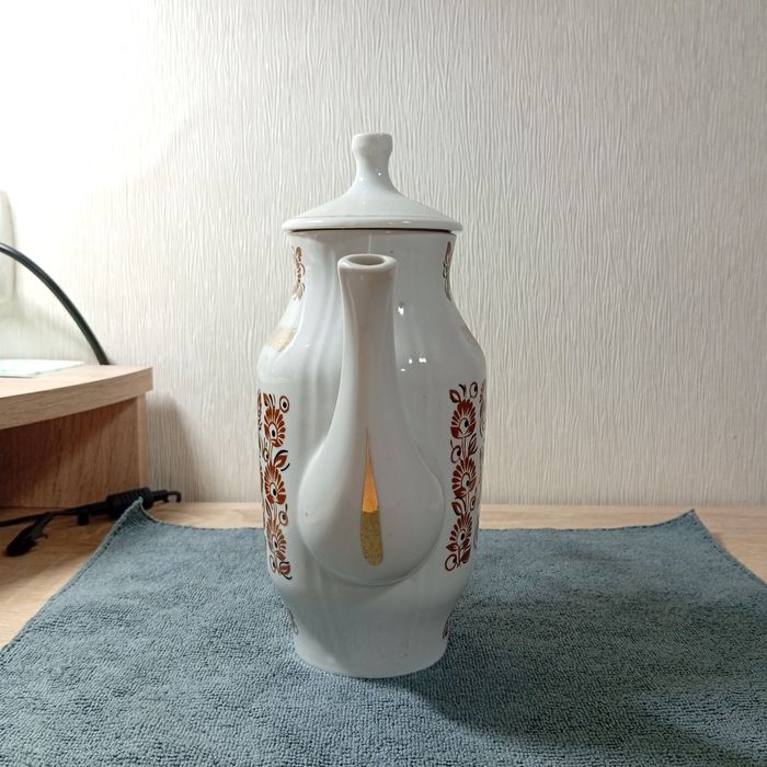 Винтажный кофейник Фарфор СССР (Довбыш), золочение