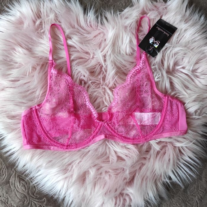 Рожевий мереживний бюстгальтер від бренду hunkemoller