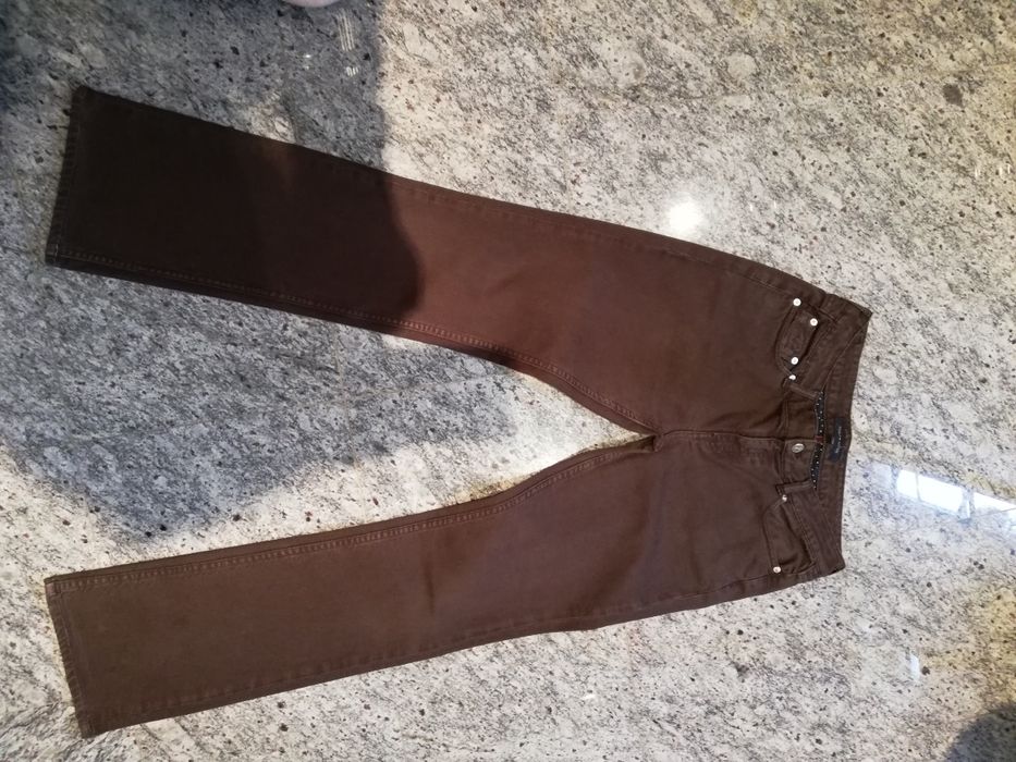 Calças da marca Tommy Hilfiger