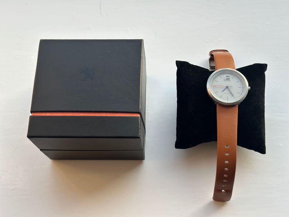 Годинник на руку Peugeot 5ATM water resistant Пежо аксесуар Leather