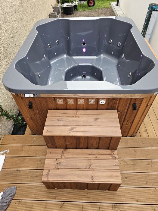 Gorąca balia jacuzzi Premium