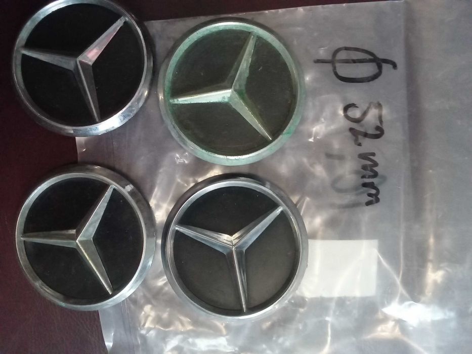 Логотип Mercedes б/в