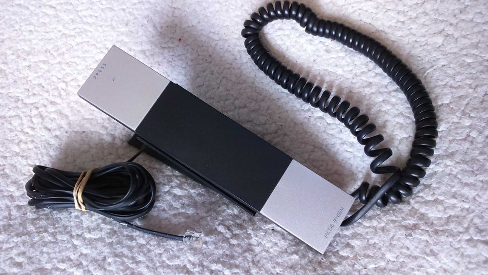 Телефон стаціонарний провідний Jacob Jensen TP-0183