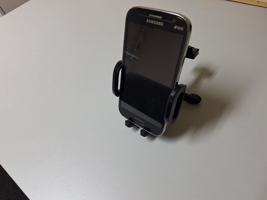 Suporte de telemóvel para carro