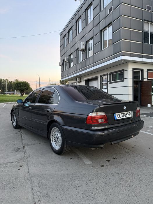 BMW E39 5 SERIES 2001