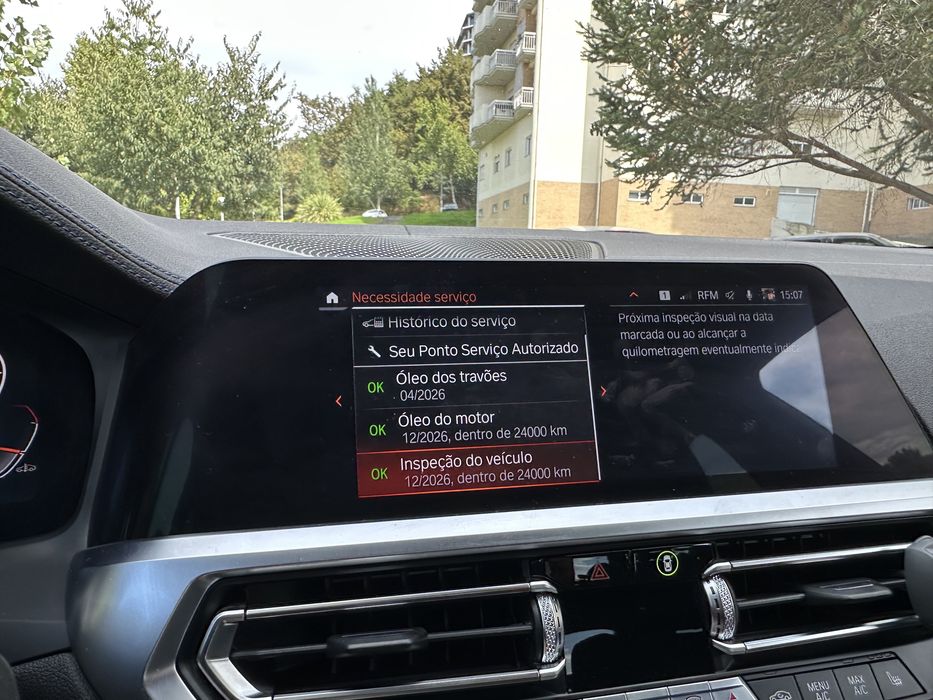 BMW 320i Pack M Shadow