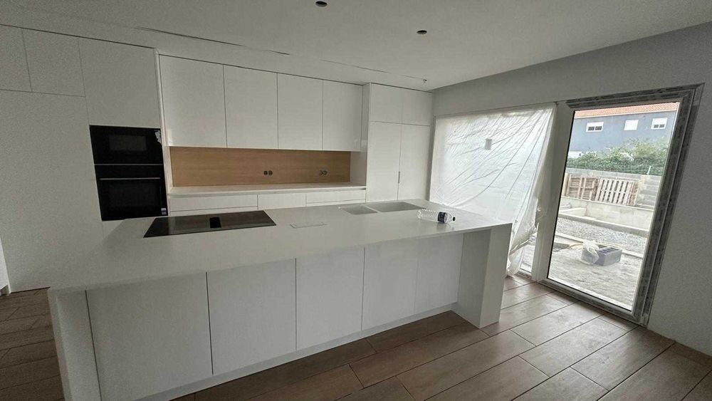 Móveis de cozinha, Roupeiros, outros móveis