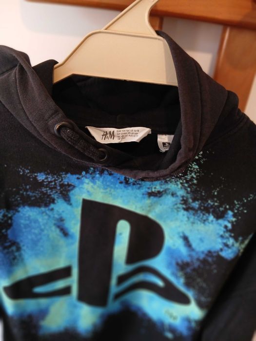 Sweatshirst playstation H&M  +4 t-shirts 12 anos
