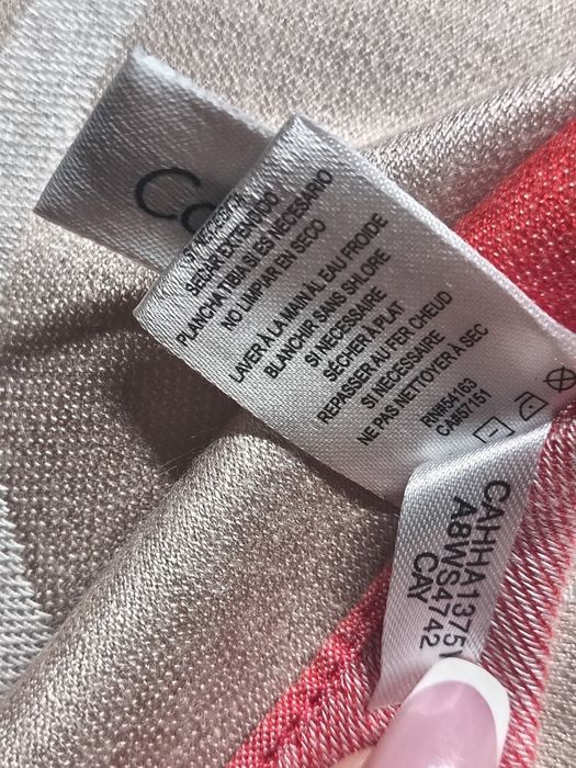 Szal Chusta CALVIN KLEIN Beżowy Logowany Czerwona Ramka Wiskoza