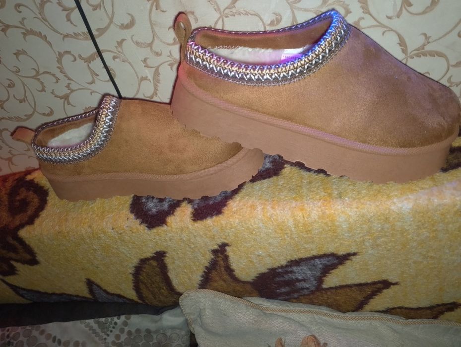 Відкриті зимові нові угі на39- 40 розмір