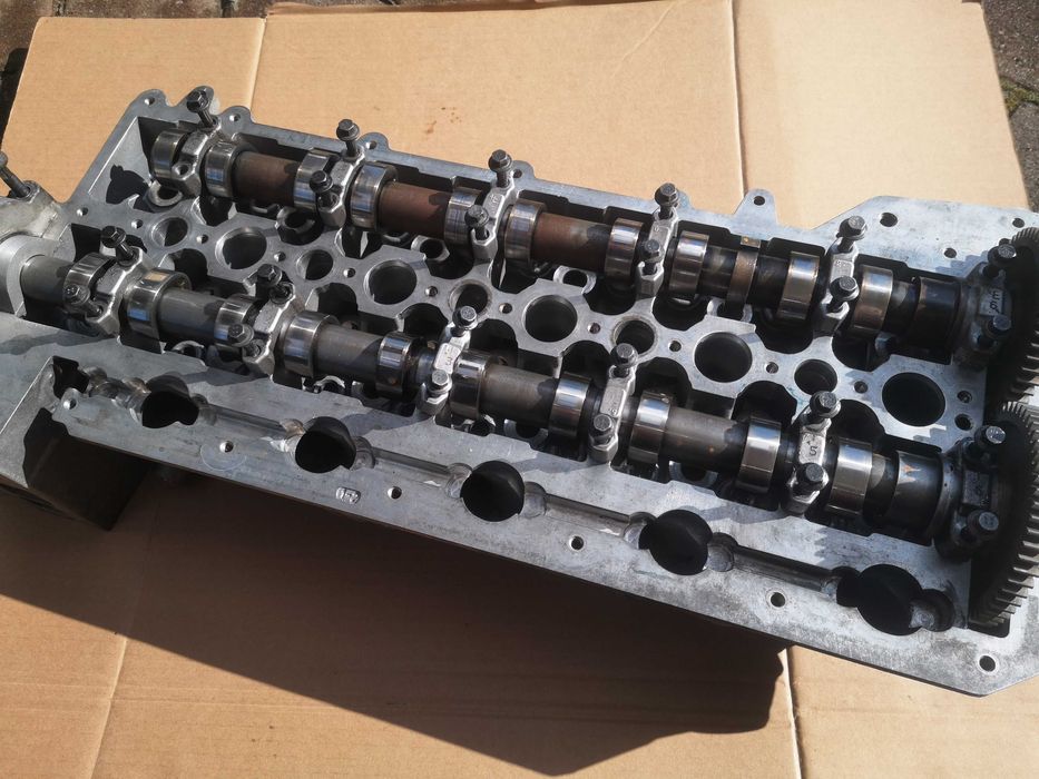 Glowica volvo xc60 s80 2.4d d5244t5 d5244t8