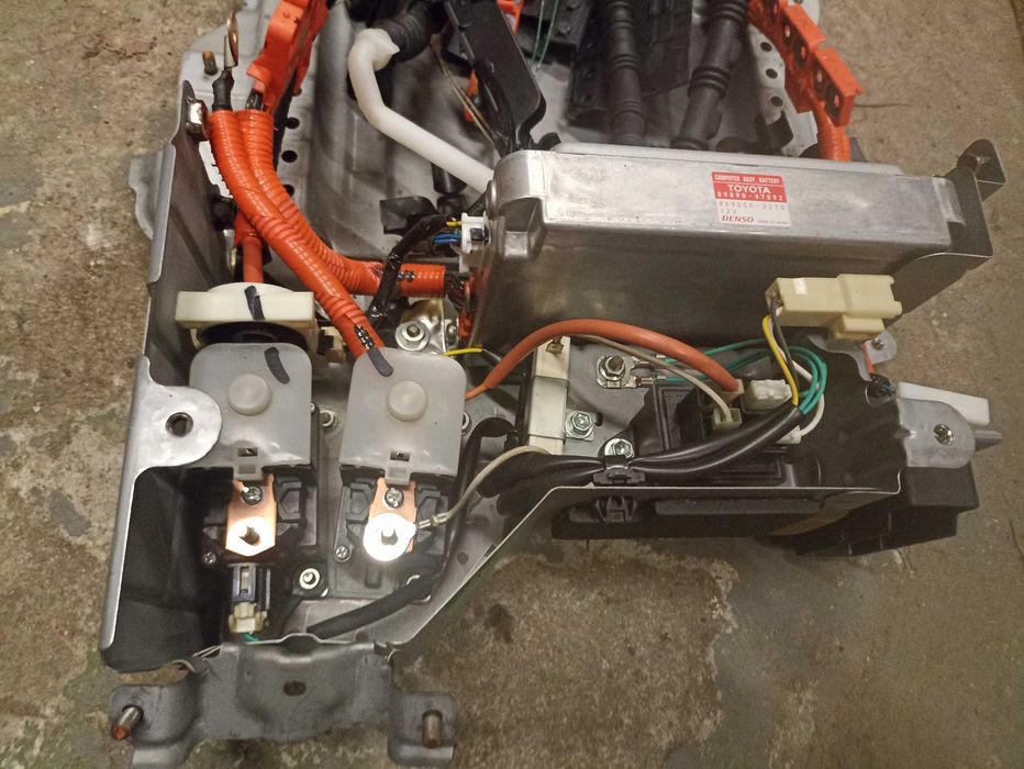 obudowa baterii sterownik hybryda toyota prius 20