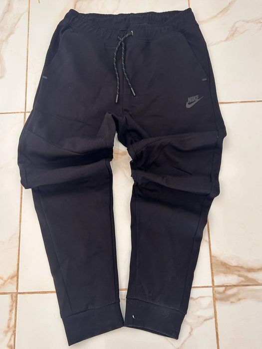 Nike Tech Fleece Preto Tamanho M